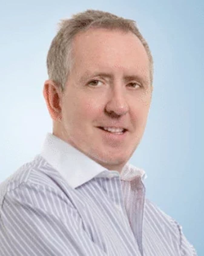 Martin McCourt, Associate